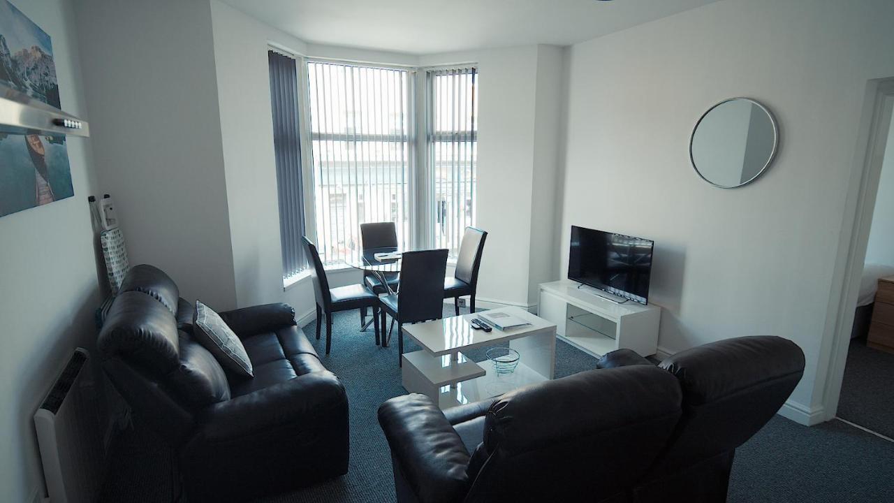 Banks Street Apartment *