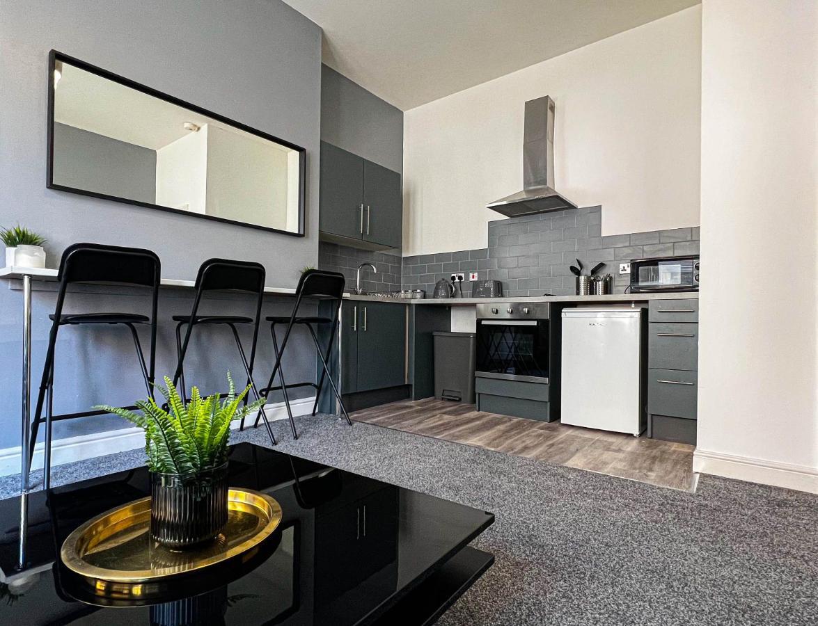 Banks Street Apartment