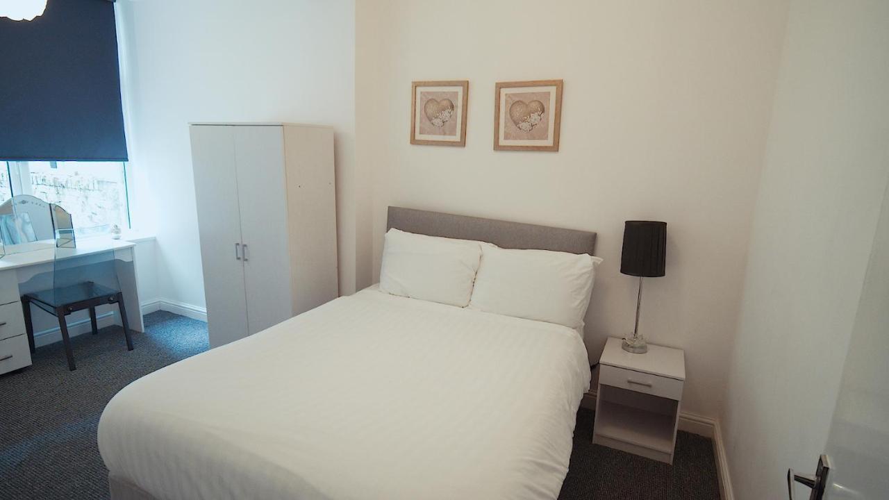 Banks Street Apartment *